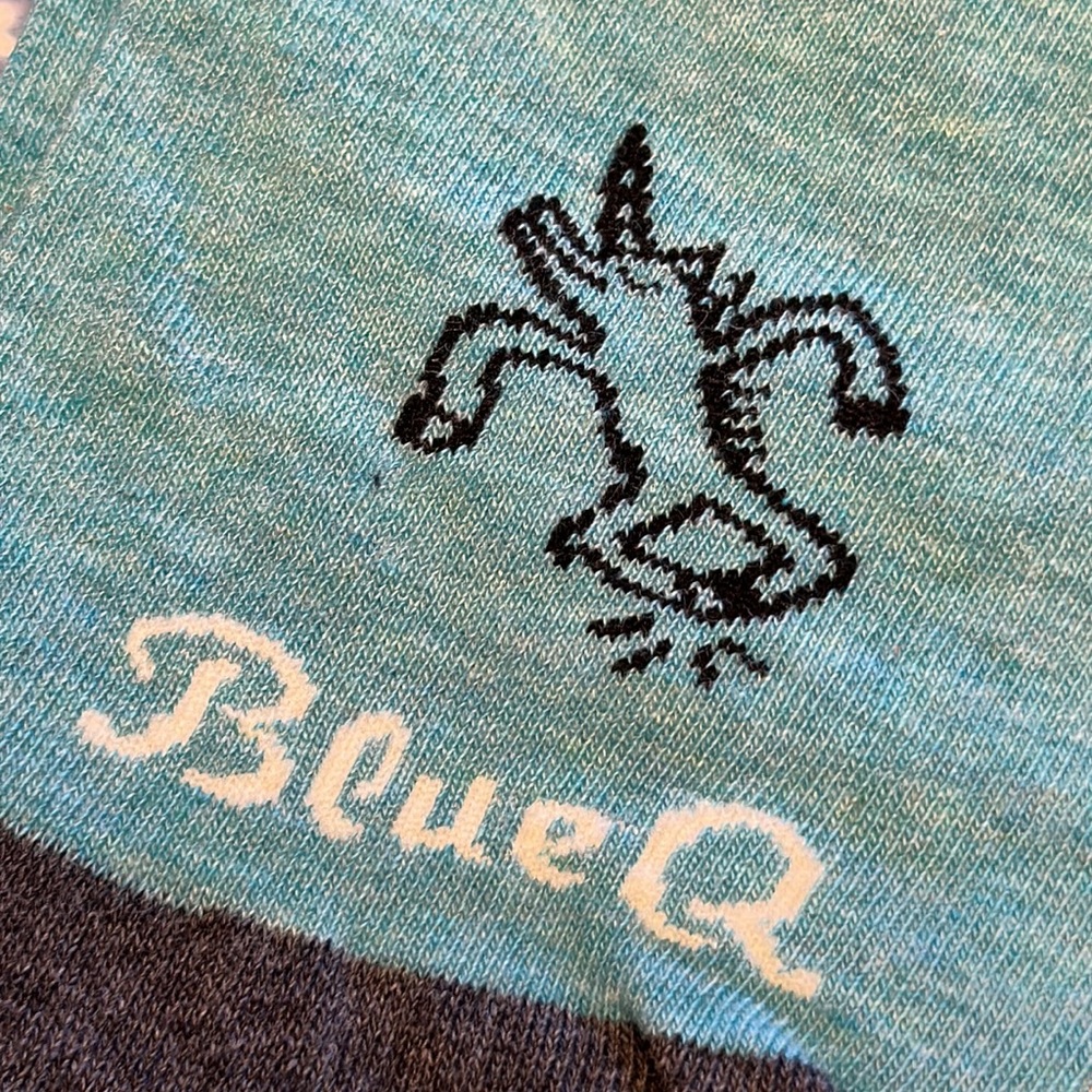 NIP Blue Q Fantasy Fan Pack Mer-Mazing Oven Mitt & Special Unicorn Socks - Picture 9 of 13